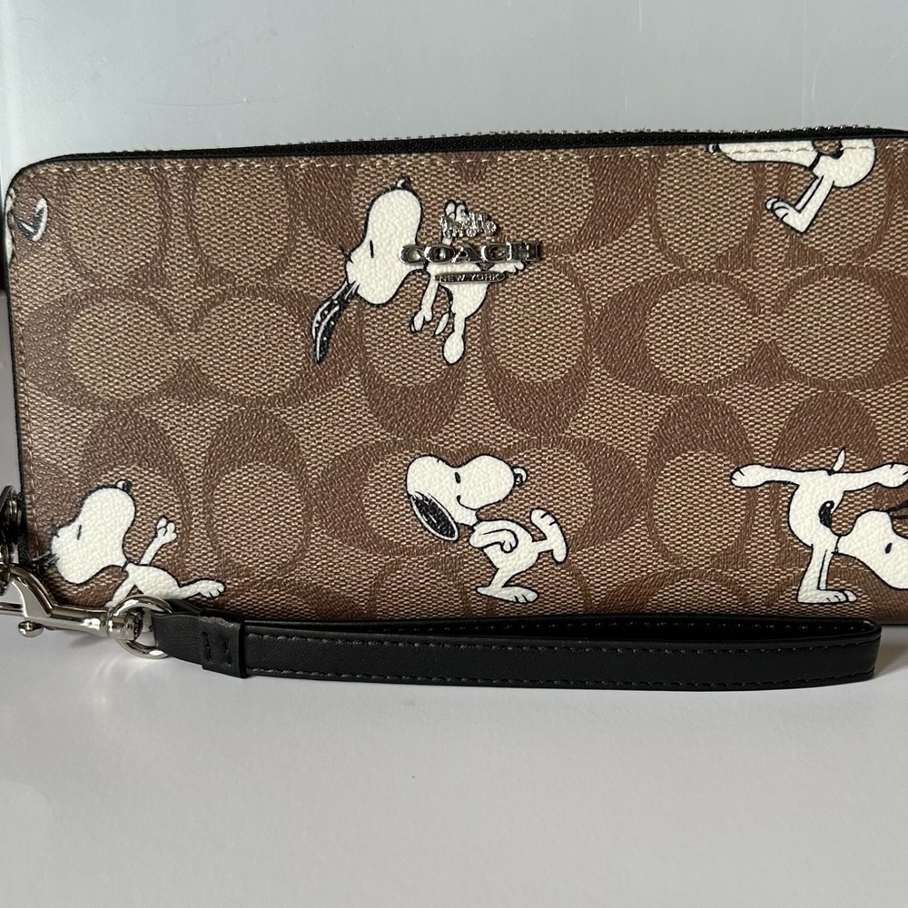 Coach Signature Brown and Black Snoopy Wristlet